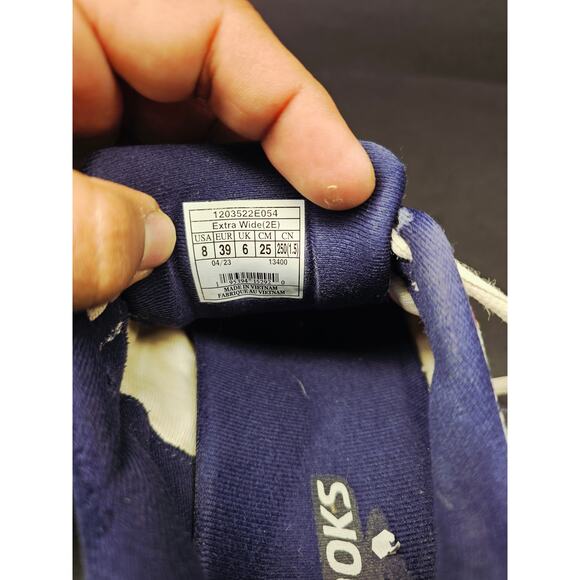 Hoka Women 8 Comfy footwear - Picture 3 of 9